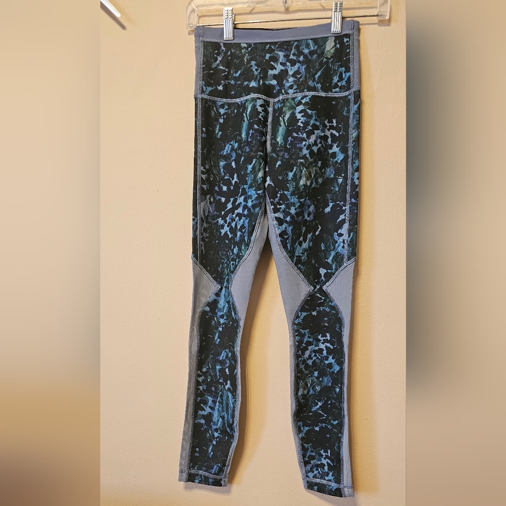 Lululemon Hight Waist Mesh Panel Legging Blue Black Print Womens 2    V-BLP